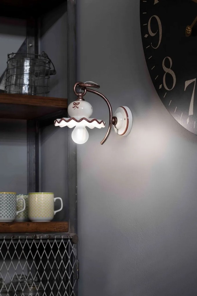 Aplica de perete design clasic realizata manual din ceramica ROMA
