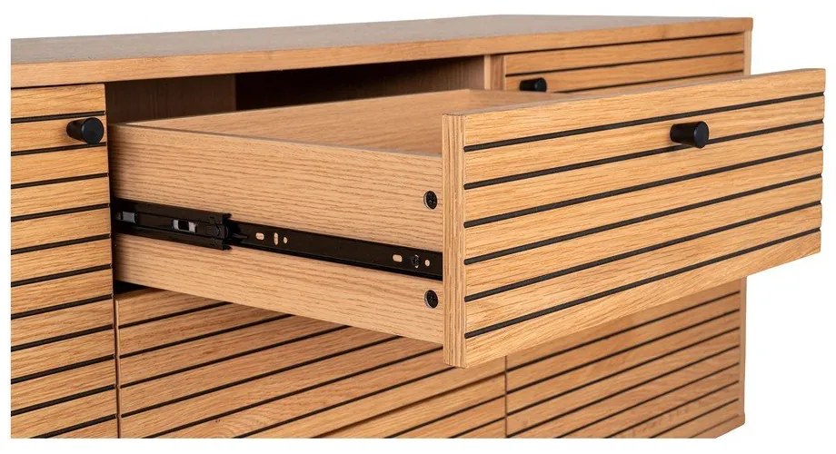 Comodă în culoare naturală joasă cu aspect de lemn de stejar 150x74 cm Kyoto – House Nordic