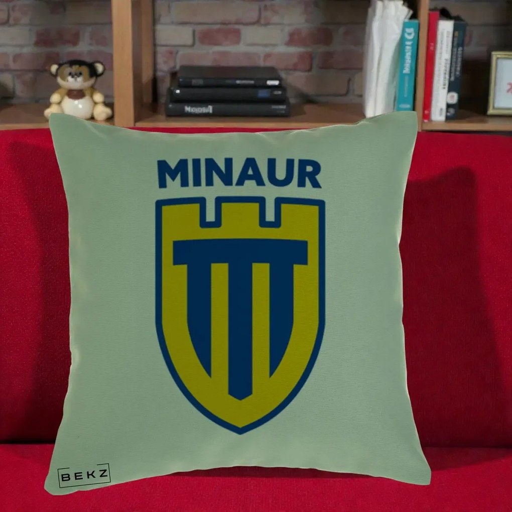 Perna Personalizata Minaur Baia Mare Fotbal, 40x40 cm, Verde, Husa Detasabila, Perna Inclusa, BEKZ®