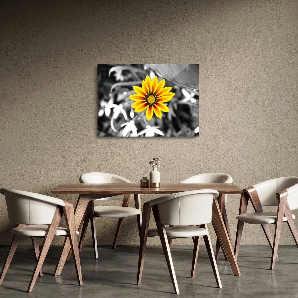 Tablou pe sticlă cu floare galbenă (70x50 cm)