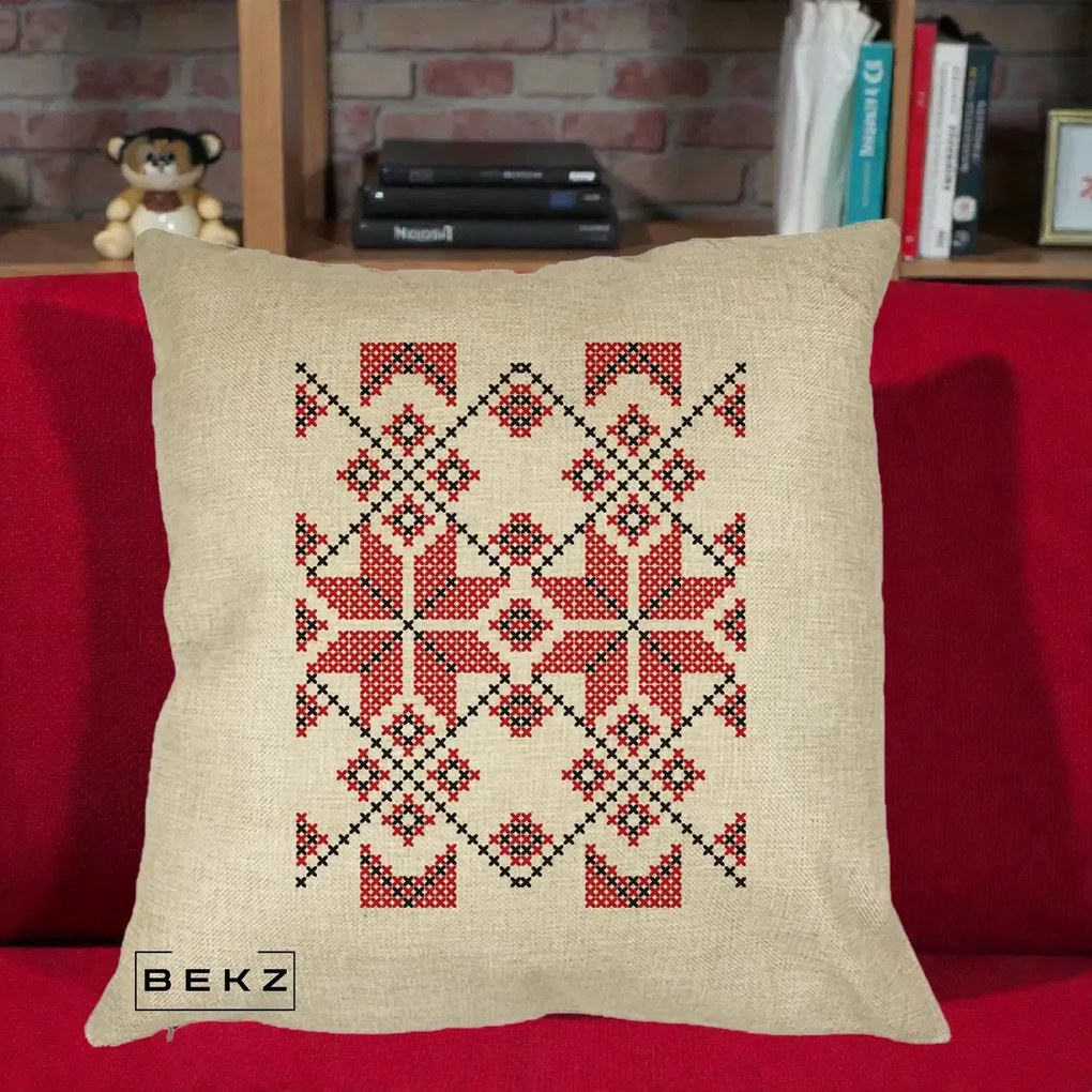 Perna Personalizata Motiv Traditional Cusatura Rosu-Negru, 40x40 cm, Crem, Husa Detasabila, Perna Inclusa, BEKZ®