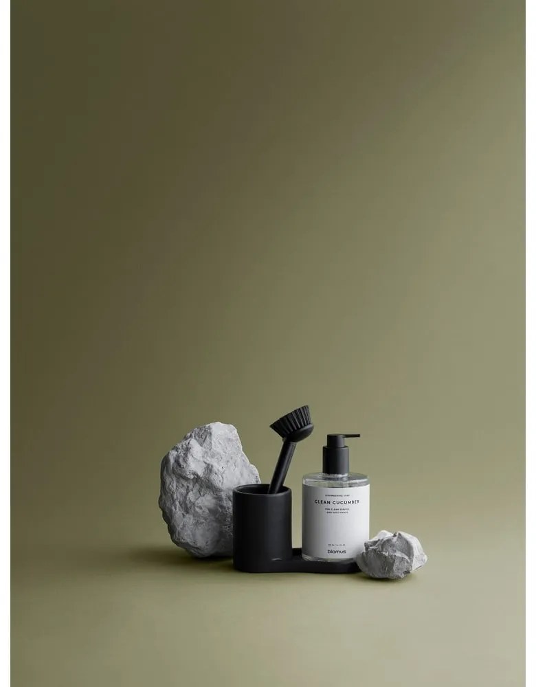 Suport pentru accesorii de spălat negru din gresie Piro – Blomus