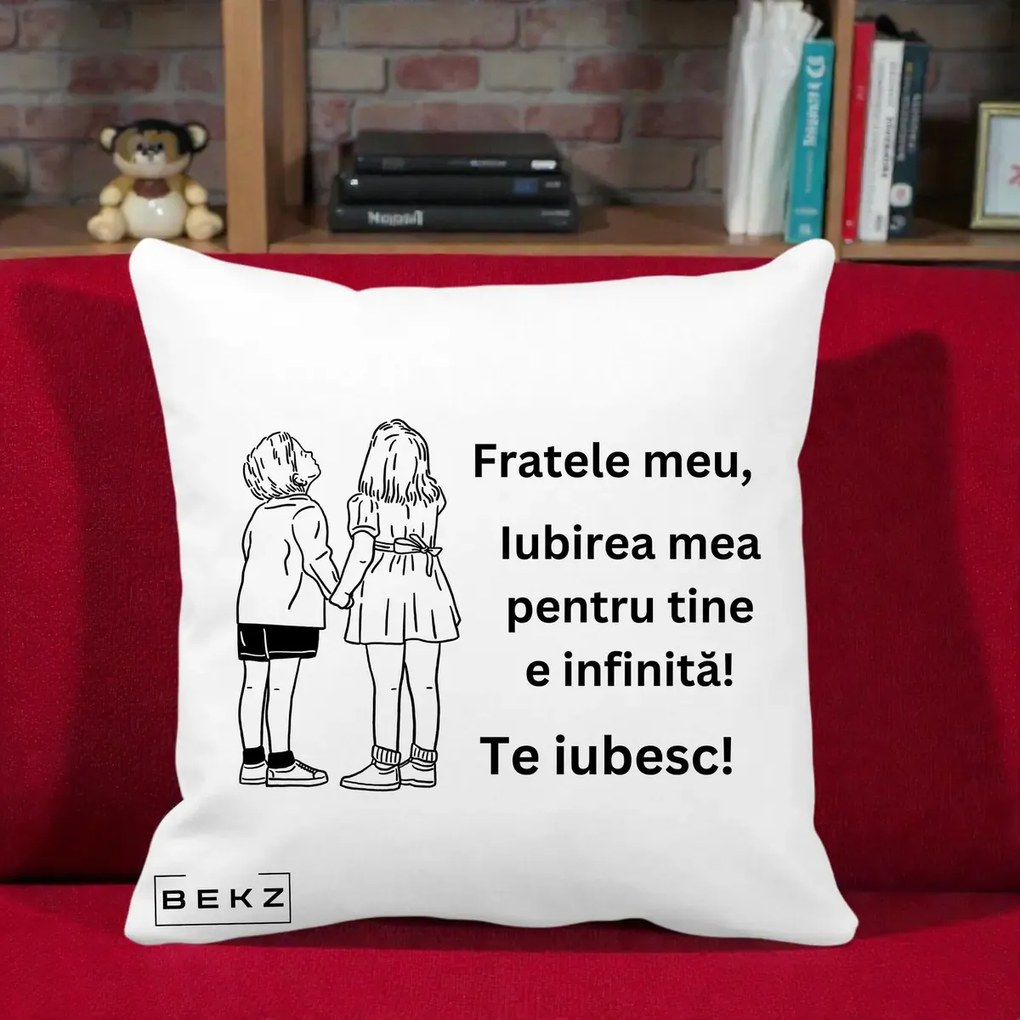 Cadou pentru Frate - Perna Personalizata Fratele Meu Te Iubesc Copii Tinand Maini Line Art, 40x40 cm, Alba Mata, Husa Detasabila, Perna Inclusa, BEKZ®