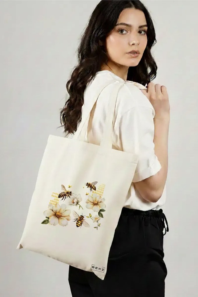 Sacosa de Panza pentru Cumparaturi, Geanta Tote, model Bees and flowers 38 x 34.5 cm, Alba, BEKZ®