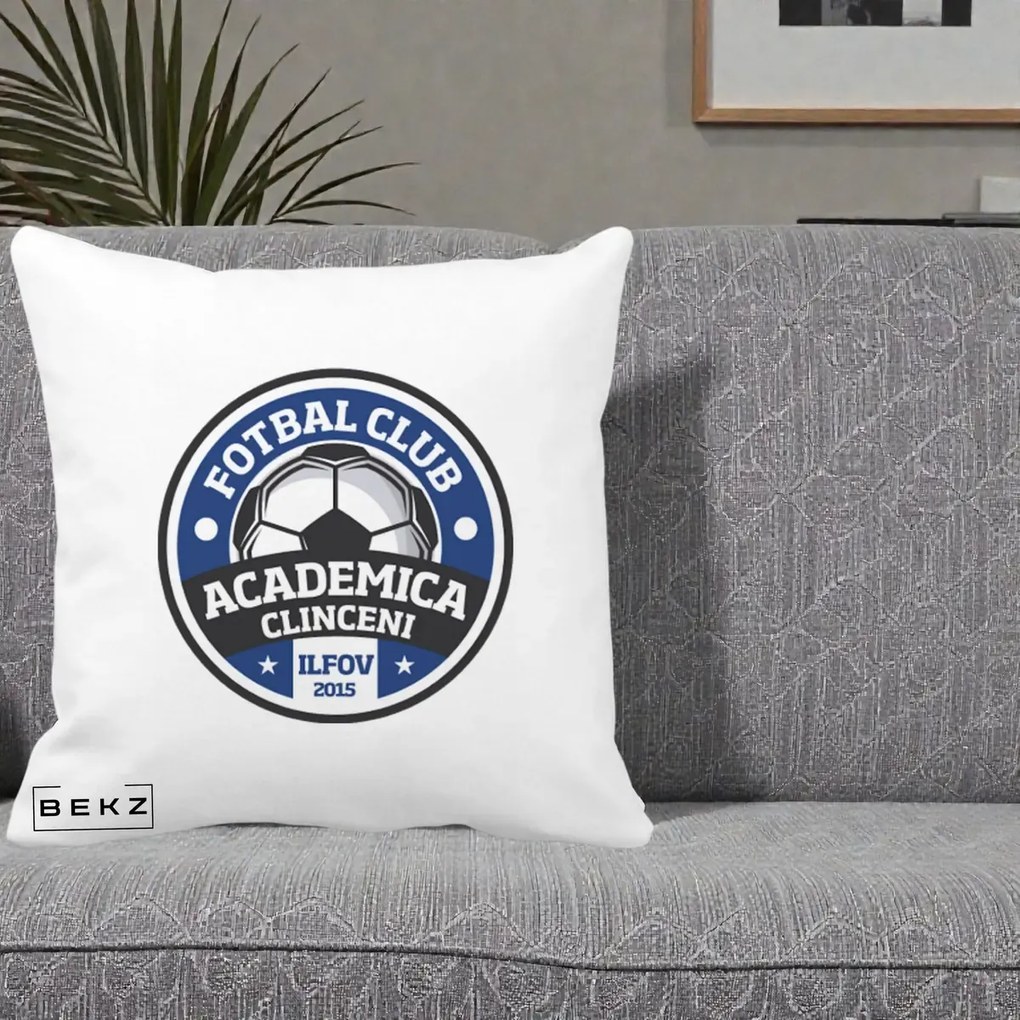 Perna Personalizata Academica Clinceni Fotbal Club, 40x40 cm, Alba Mata, Husa Detasabila, Perna Inclusa, BEKZ®