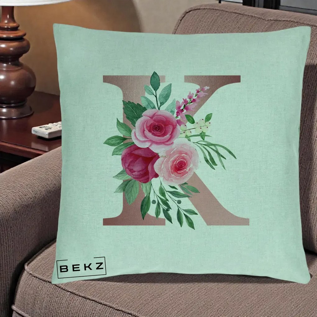 Cadou Personalizat - Perna Personalizata Monograma Rose Gold Litera K, 40x40 cm, Verde Menta, Husa Detasabila, Perna Inclusa, BEKZ®