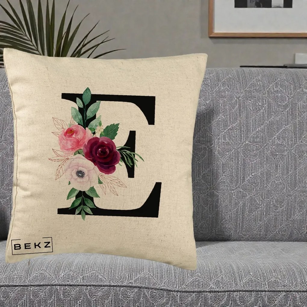 Cadou Personalizat - Perna Personalizata Monograma Florala Litera E, 40x40 cm, Bej, Husa Detasabila, Perna Inclusa, BEKZ®