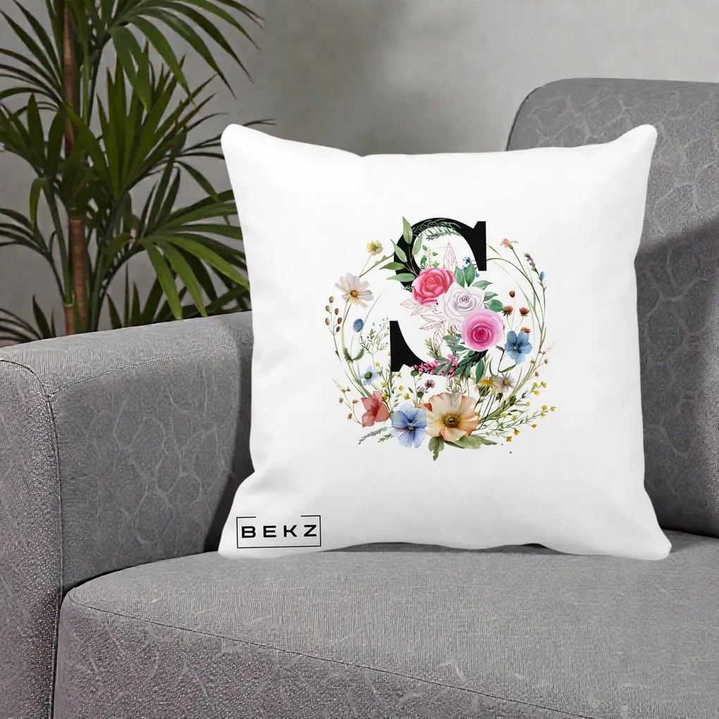 Cadou Personalizat - Perna Personalizata Monogram Litera S cu Flori Acuarela, 40x40 cm, Alba Mata, Husa Detasabila, Perna Inclusa, BEKZ®