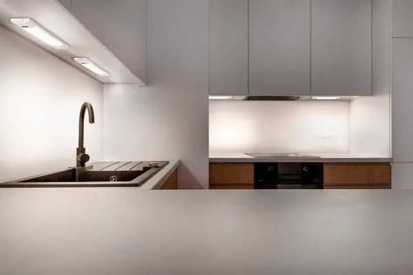 Osram - LINEAR EDGE Lampă LED sub-dulap dimmabilă, cu senzor, LED/4W/230V, 30 cm, alb