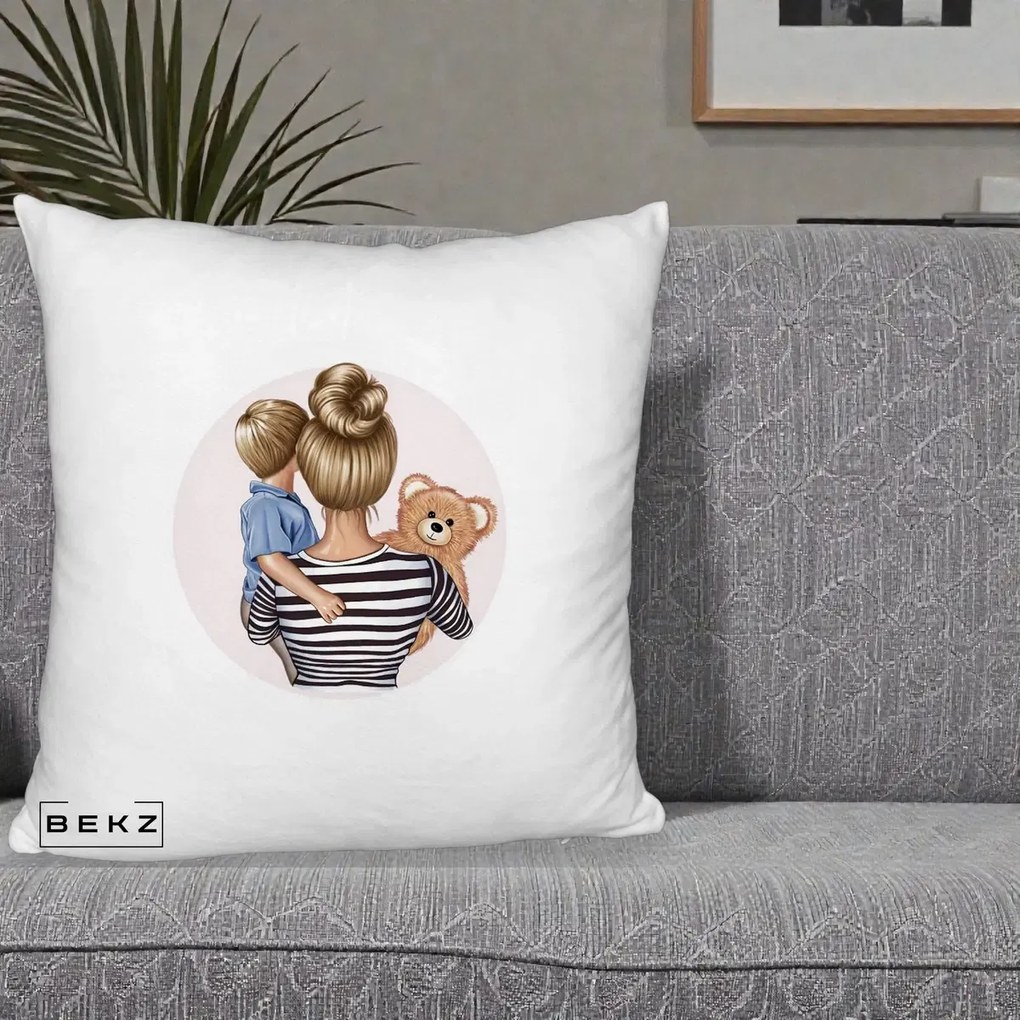 Cadou pentru Mama - Perna Personalizata Mama si Baietelul cu Ursulet, 40x40 cm, Alb Pufos, Husa Detasabila, Perna Inclusa, BEKZ®