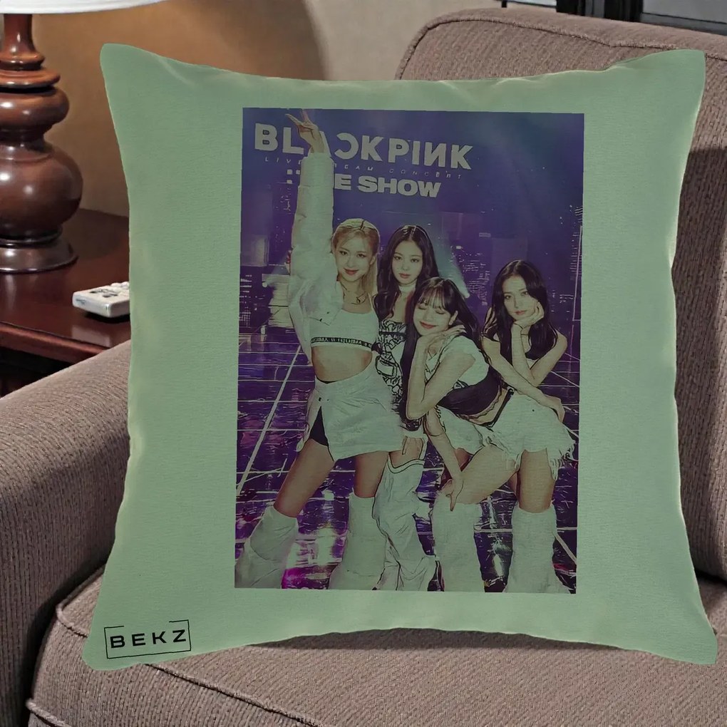 Perna Personalizata K-pop BLACKPINK The Show Concert cu 4 Membre pe Scena, 40x40 cm, Verde, Husa Detasabila, Perna Inclusa, BEKZ®