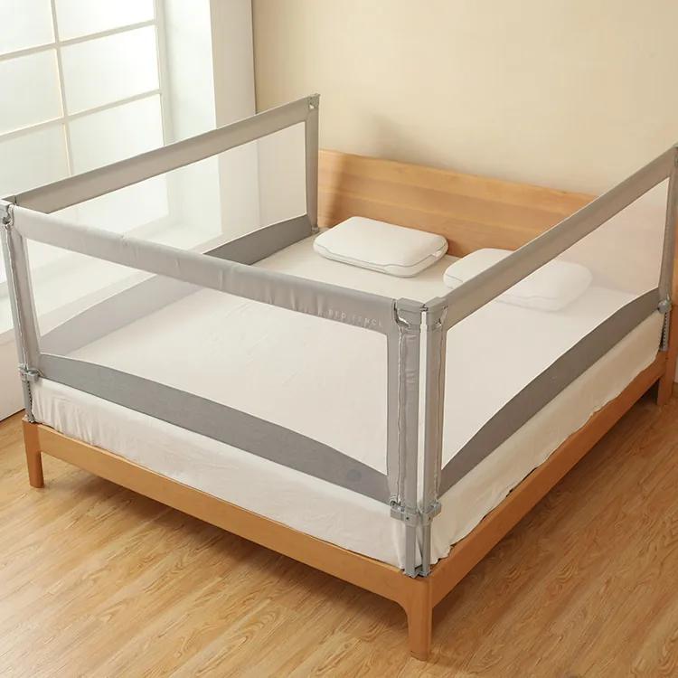 Protecție laterală pat Monkey Mum® Economy - 140 cm - gri deschis