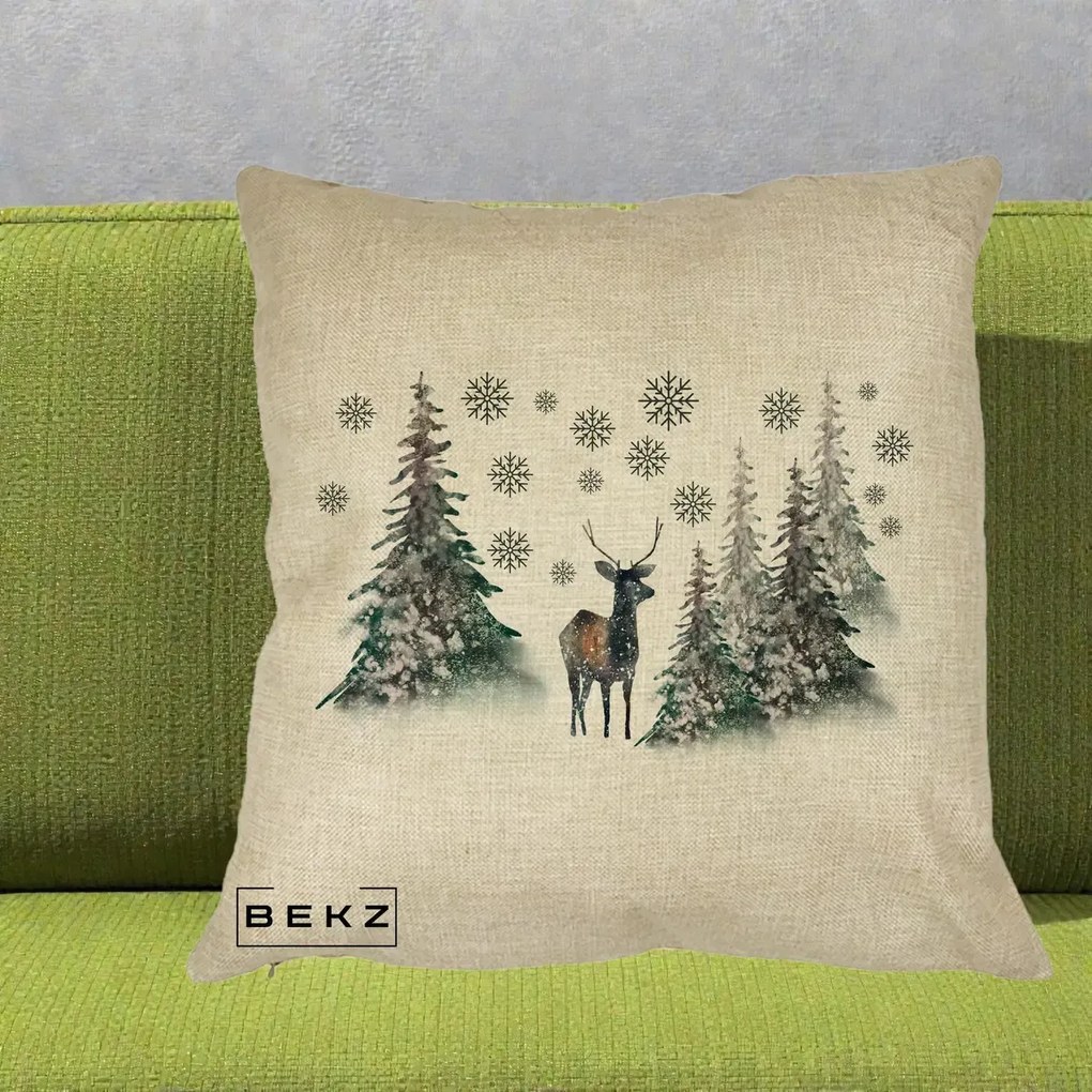 Perna Decorativa Ren in Padure Inzapezita, 40x40 cm, Crem, Husa Detasabila, Perna Inclusa, BEKZ®