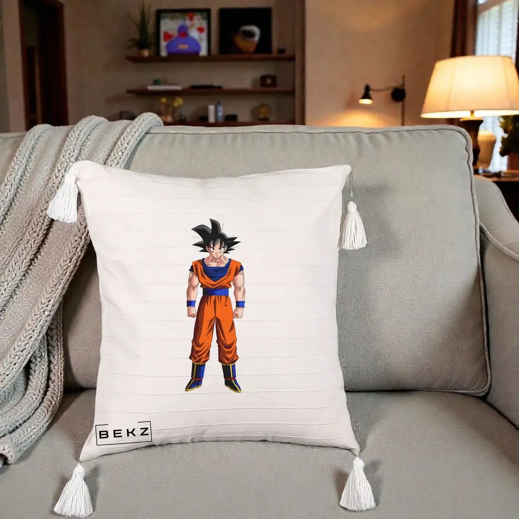 Perna Personalizata Dragon Ball Goku Complet in Gi Portocaliu, 40x40 cm, Bej cu Franjuri, Husa Detasabila, Perna Inclusa, BEKZ®