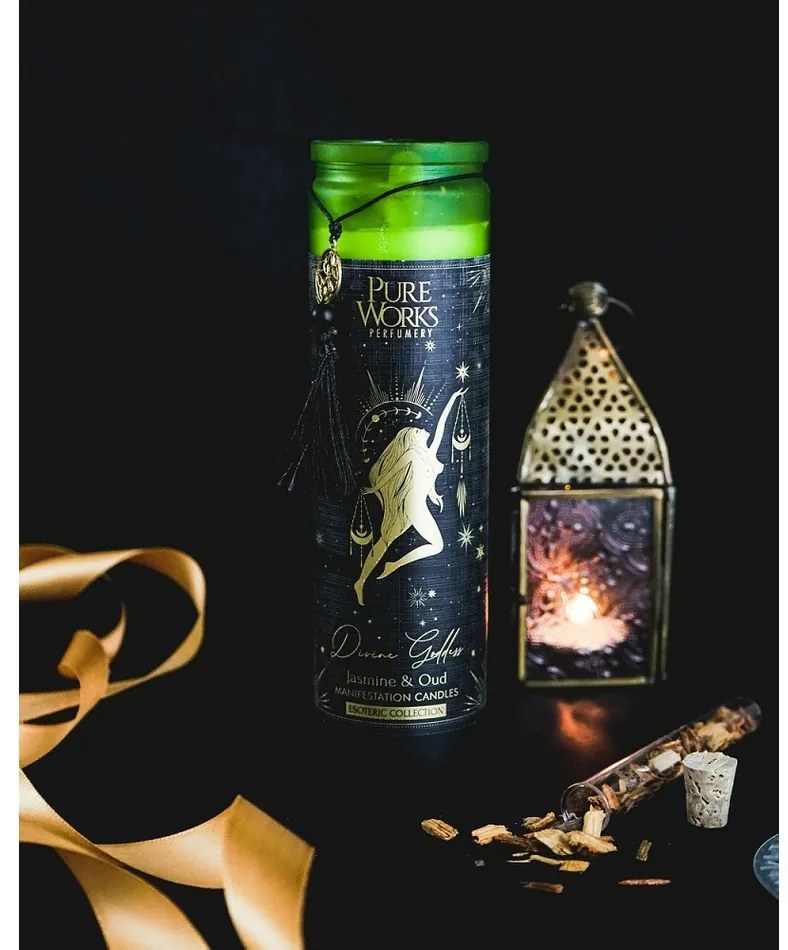 Arome Lumânare organică Jasmine&amp;Oud 300 gîntr-un pahar înalt colorat cu ciucure