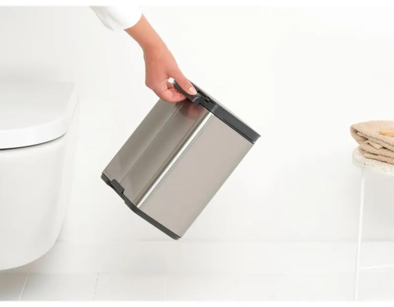 Cos de gunoi Brabantia Bo Small 1006625, 4 L, Deschidere lina si silentioasa, Baza antiderapanta, Rezistent la amprente, Inox/Mat