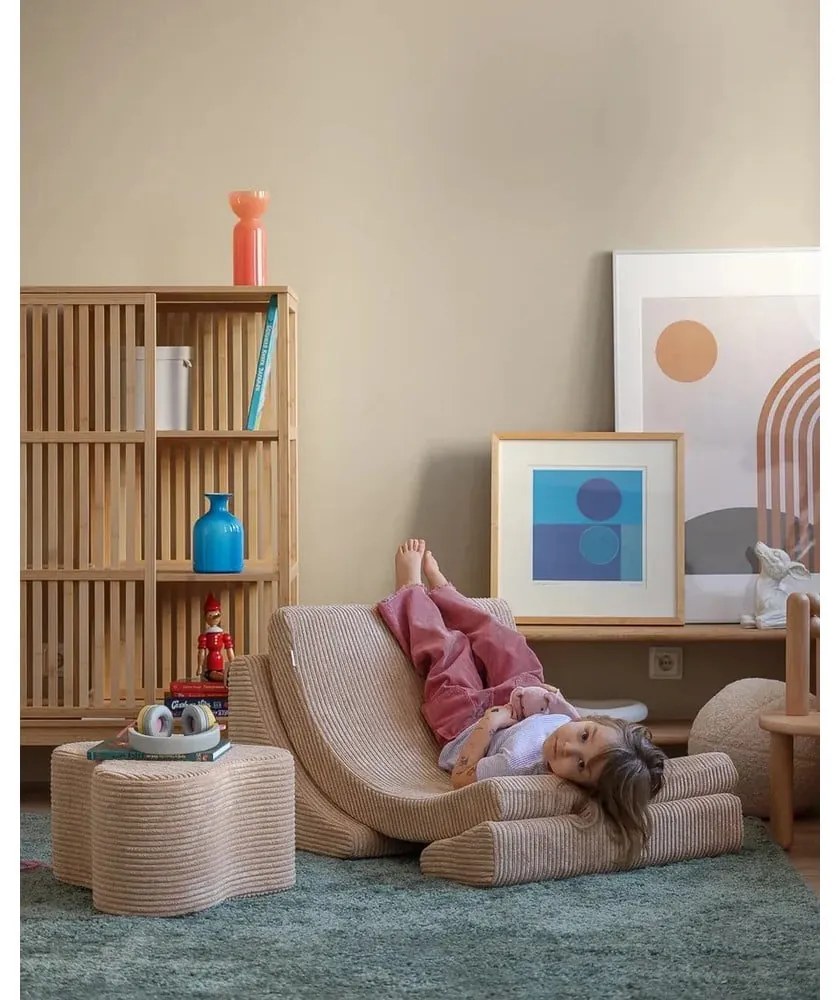 Fotoliu de copii maro deschis cu tapițerie din catifea reiată Moon – Wigiwama