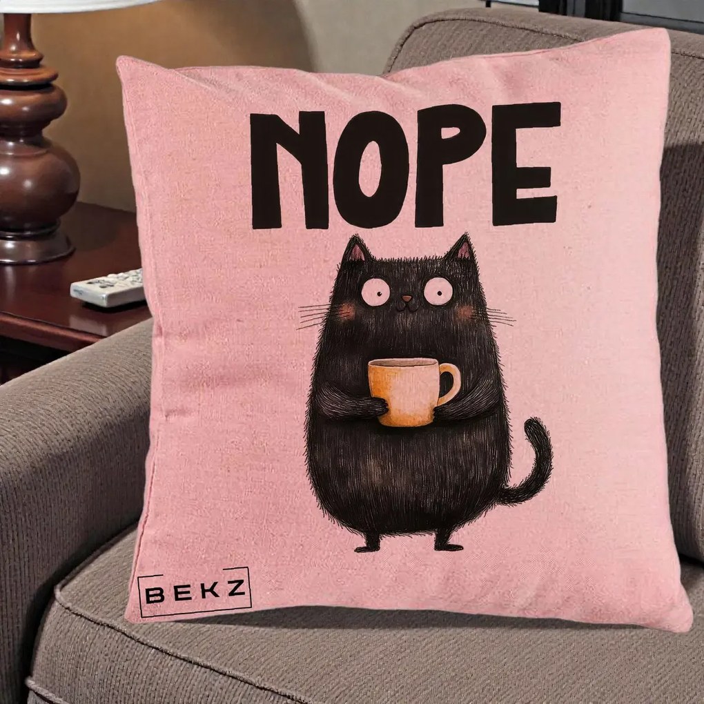 Perna Decorativa NOPE Pisica Neagra Cafea, 40x40 cm, Roz, Husa Detasabila, Perna Inclusa, BEKZ®