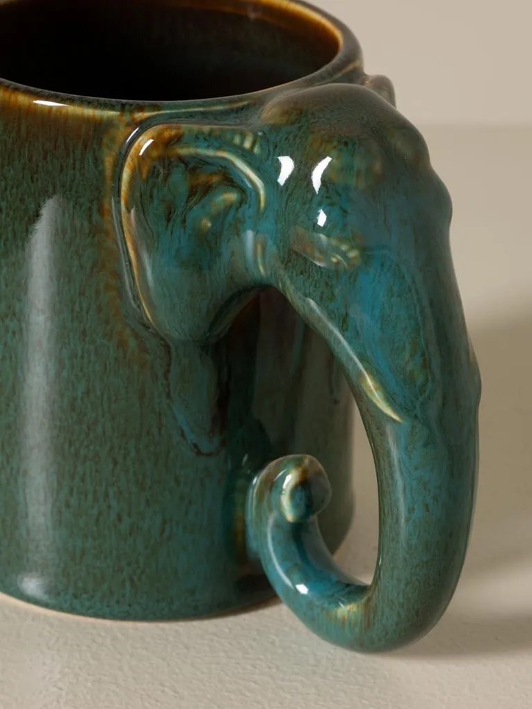 Cana din ceramica cu detaliu decorativ , "Elephant"