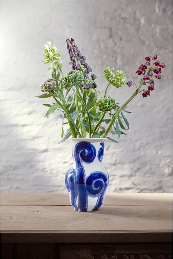 Vază albastră din gresie pictată manual Tulle – Kähler Design