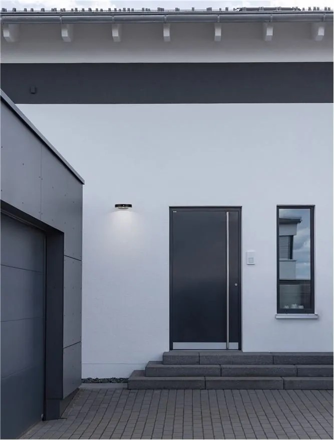 Aplica LED solara iluminat exterior cu senzor de miscare IP65 AIGO