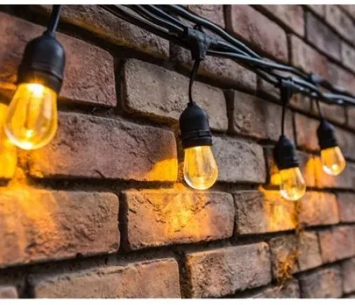 Ghirlanda Luminoasă cu Pendule pentru Grădină, 10m – Iluminat Modern și Stilat pentru Spații Exterioare