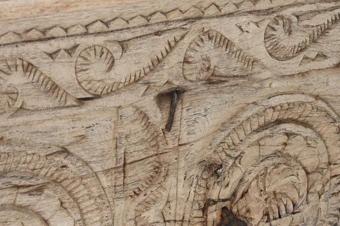 Consolă sculptată manual din lemn masiv de tec și mango, finisaj natur, „Legacy”