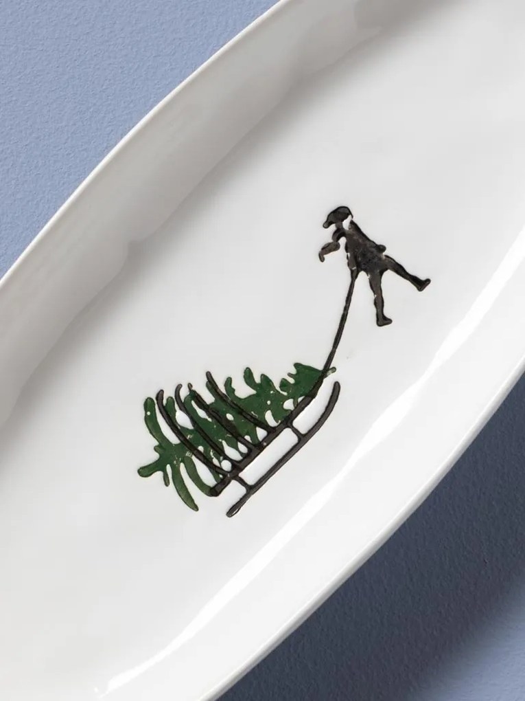 Platou de servire din ceramică albă, formă ovală, cu motive de iarnă pictate manual, 2,5 × 25 × 11.5 cm, „Slalom"