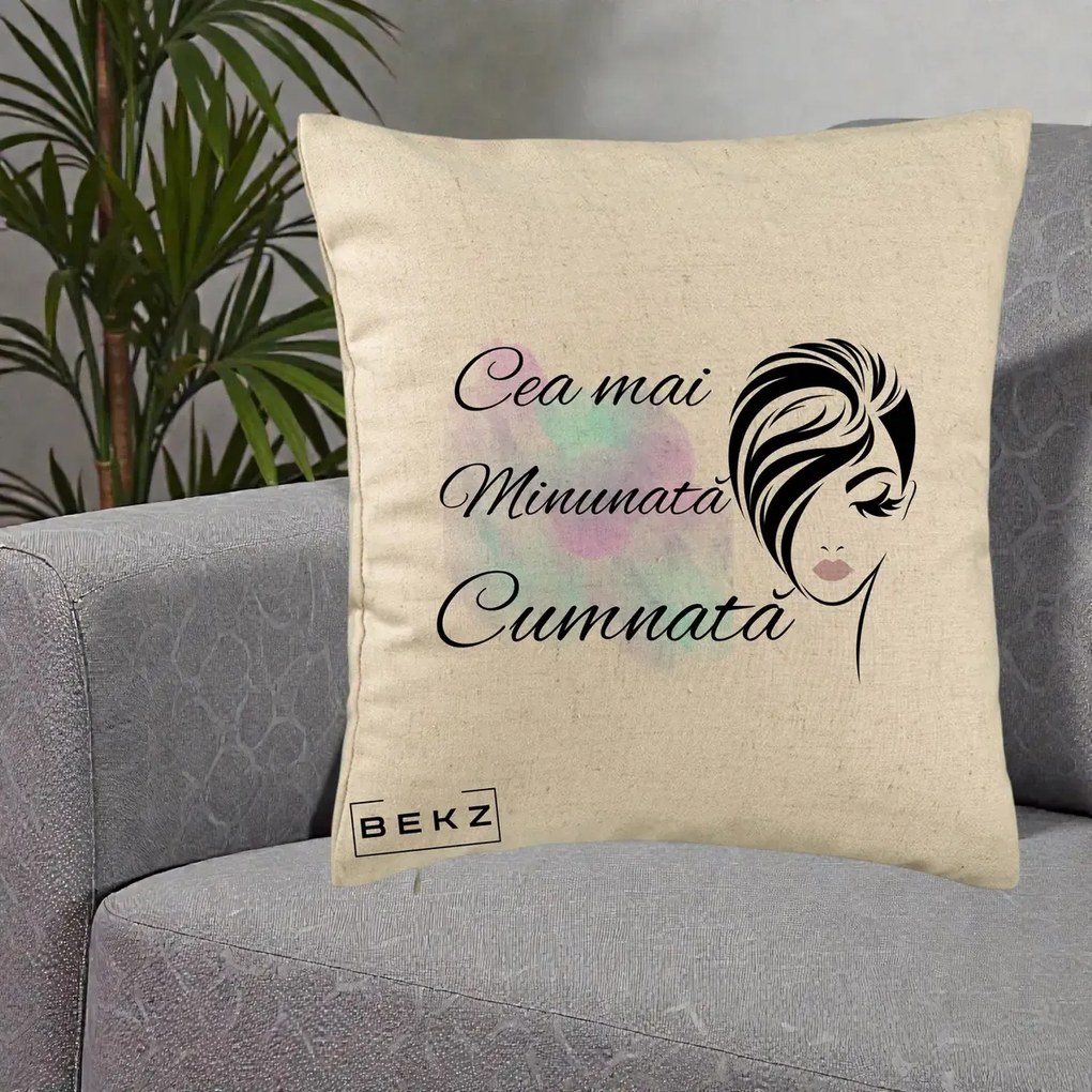 Cadou pentru Cumnata - Perna Personalizata Cea mai Minunata Cumnata cu Silueta Dama si Pete Multicolor, 40x40 cm, Bej, Husa Detasabila, Perna Inclusa, BEKZ®