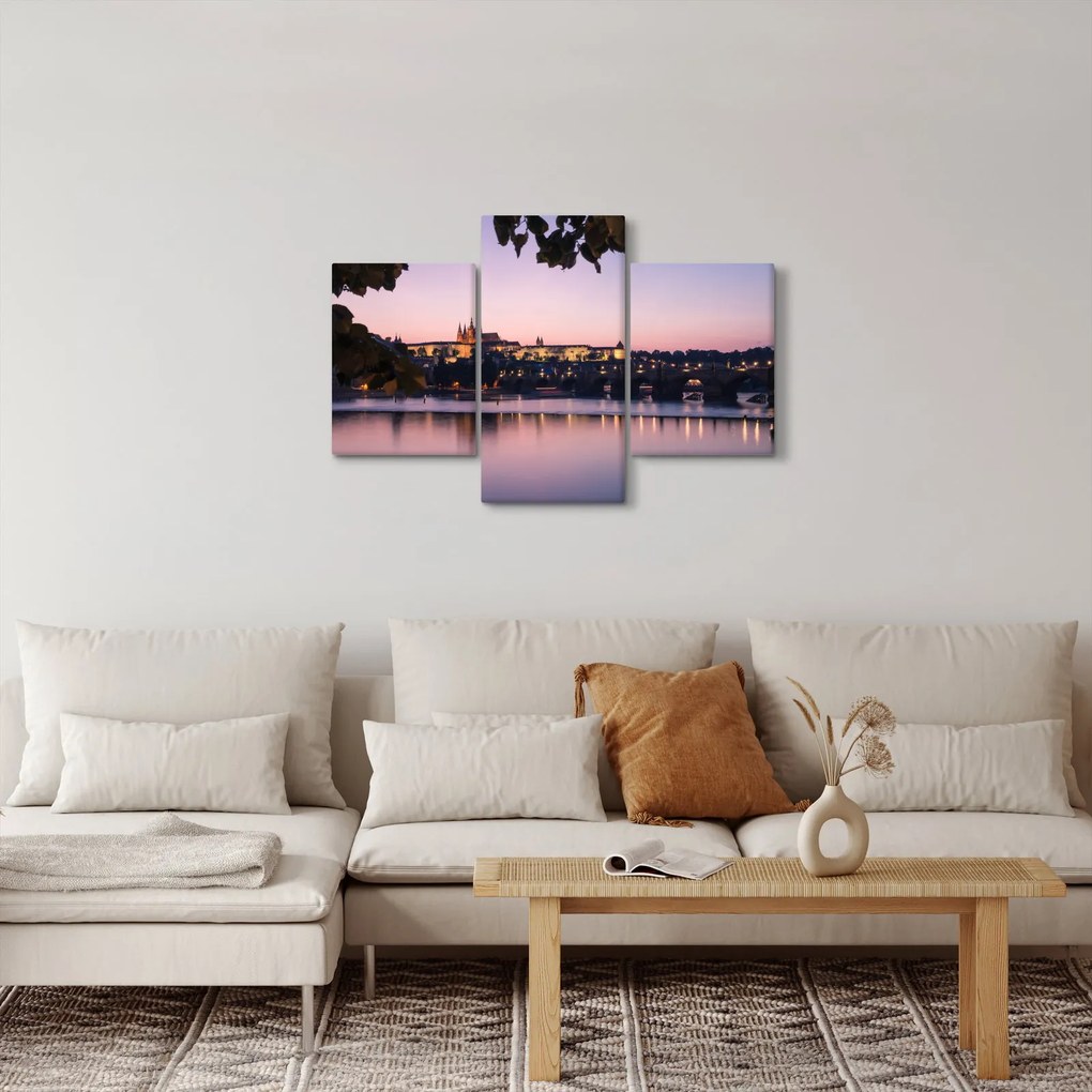Tablou cu palatul din Praga și Vltava (90x60 cm)