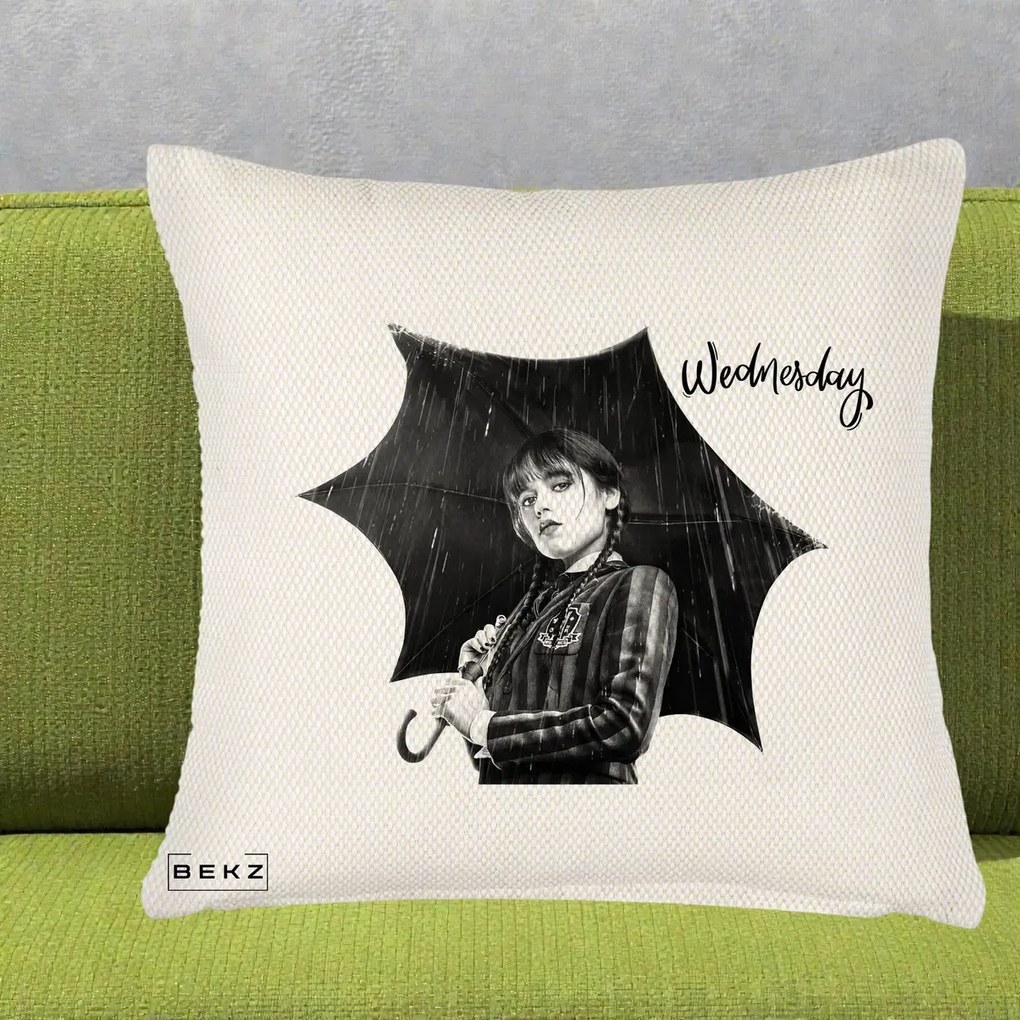 Perna Personalizata Wednesday Addams cu Umbrela Foto, 40x40 cm, Crem Reliefat, Husa Detasabila, Perna Inclusa, BEKZ®