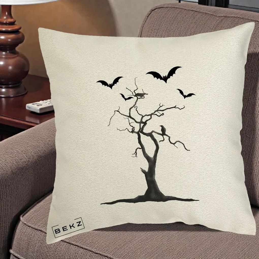 Perna Decorativa Halloween Copac cu Lilieci Alb-Negru, 40x40 cm, Ecru, Husa Detasabila, Perna Inclusa, BEKZ®