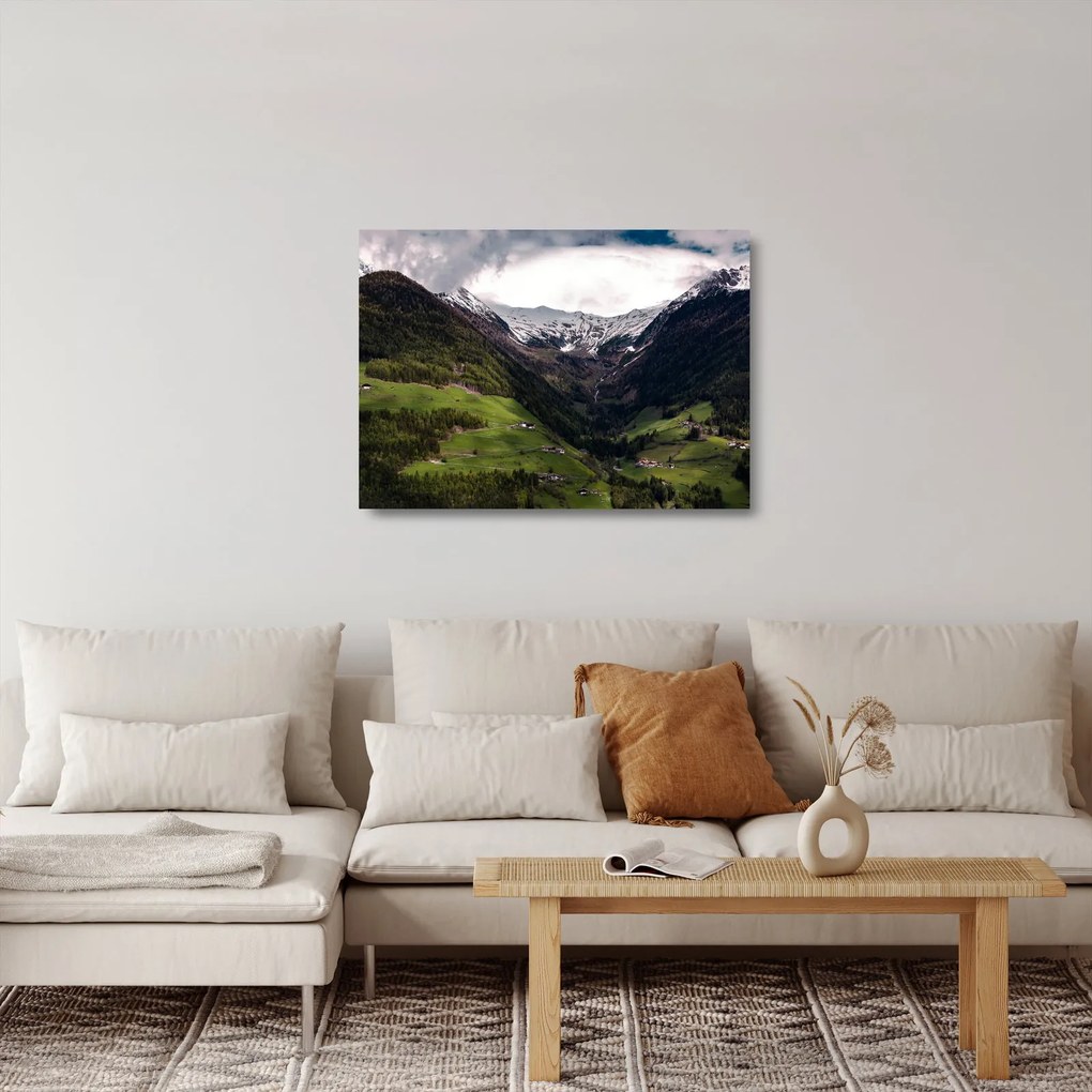 Tablou pe sticlă - Valea la poalele munților (70x50 cm)