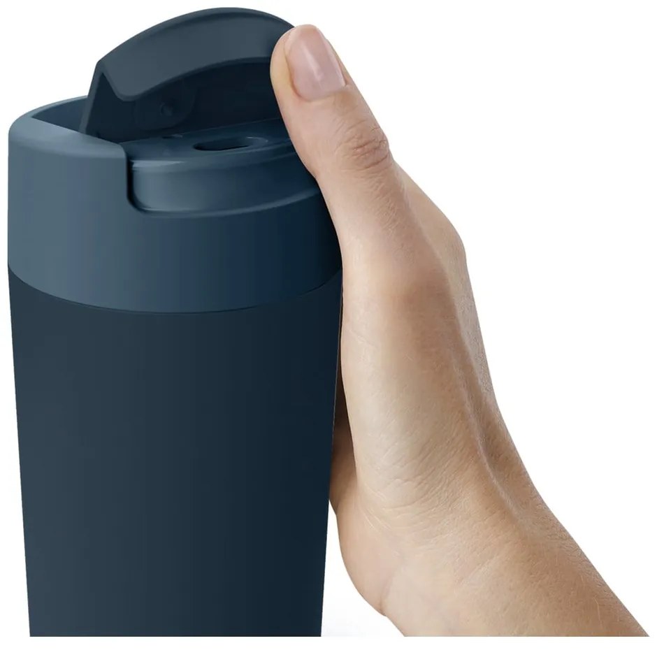 Cană de voiaj albastru-gri antracit 450 ml Sipp – Joseph Joseph