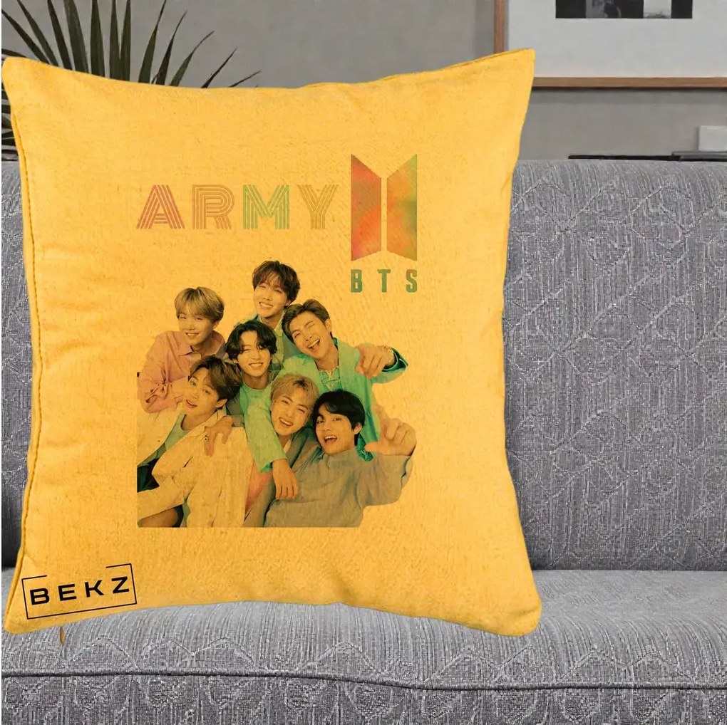 Perna Personalizata K-pop BTS ARMY Fotografie Grup Veseli, 40x40 cm, Galben, Husa Detasabila, Perna Inclusa, BEKZ®