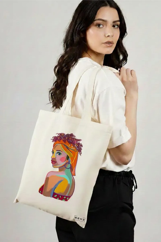 Sacosa de Panza pentru Cumparaturi, Geanta Tote, model Portret Vibrant 3, 38x34.5 cm, Alba, BEKZ®