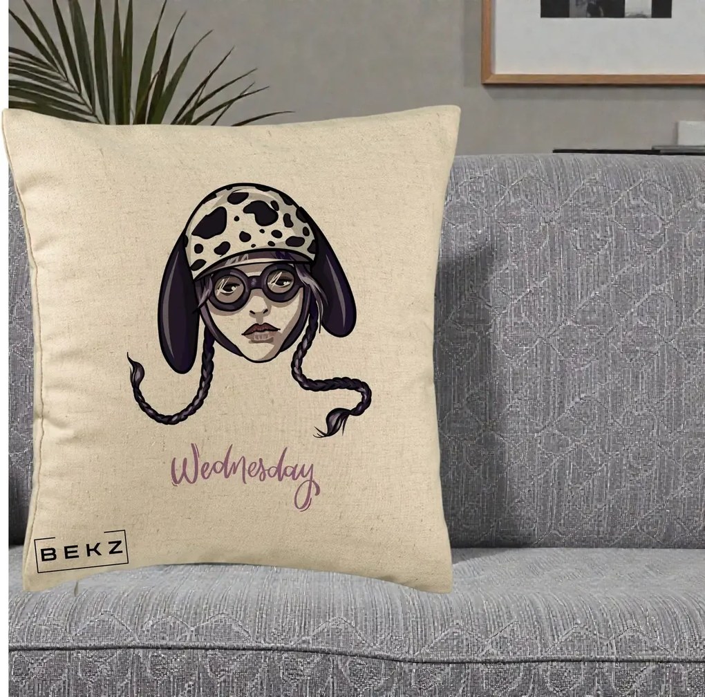 Perna Personalizata Wednesday Addams cu Caine Dalmatian, 40x40 cm, Bej, Husa Detasabila, Perna Inclusa, BEKZ®