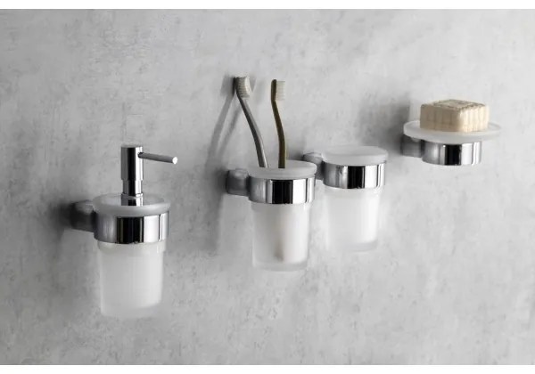 Dozator de perete pentru săpun Gedy PIRENEI 110 mm sticlă alburie/crom lucios