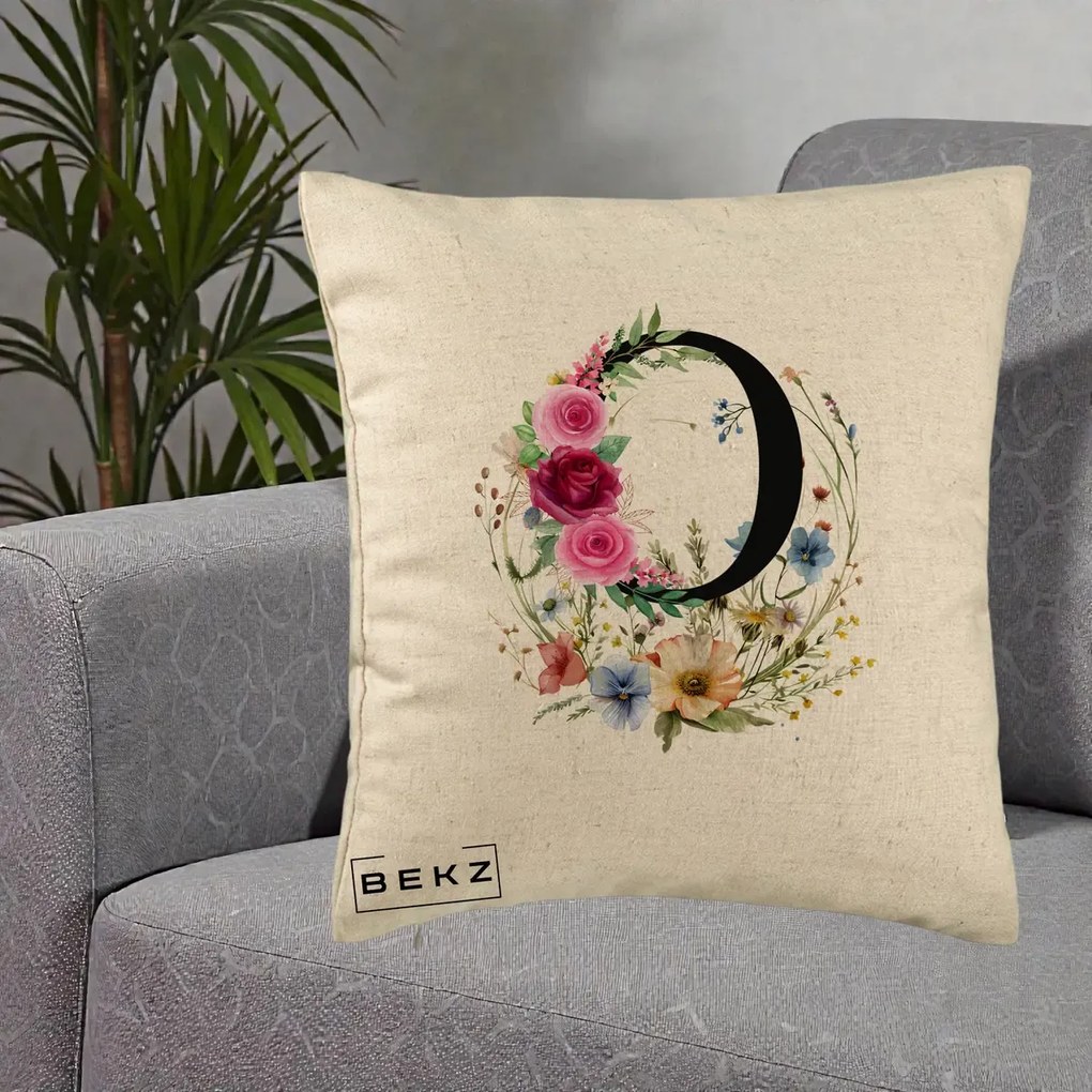 Cadou Personalizat - Perna Personalizata Monogram Litera O cu Flori Acuarela, 40x40 cm, Bej, Husa Detasabila, Perna Inclusa, BEKZ®