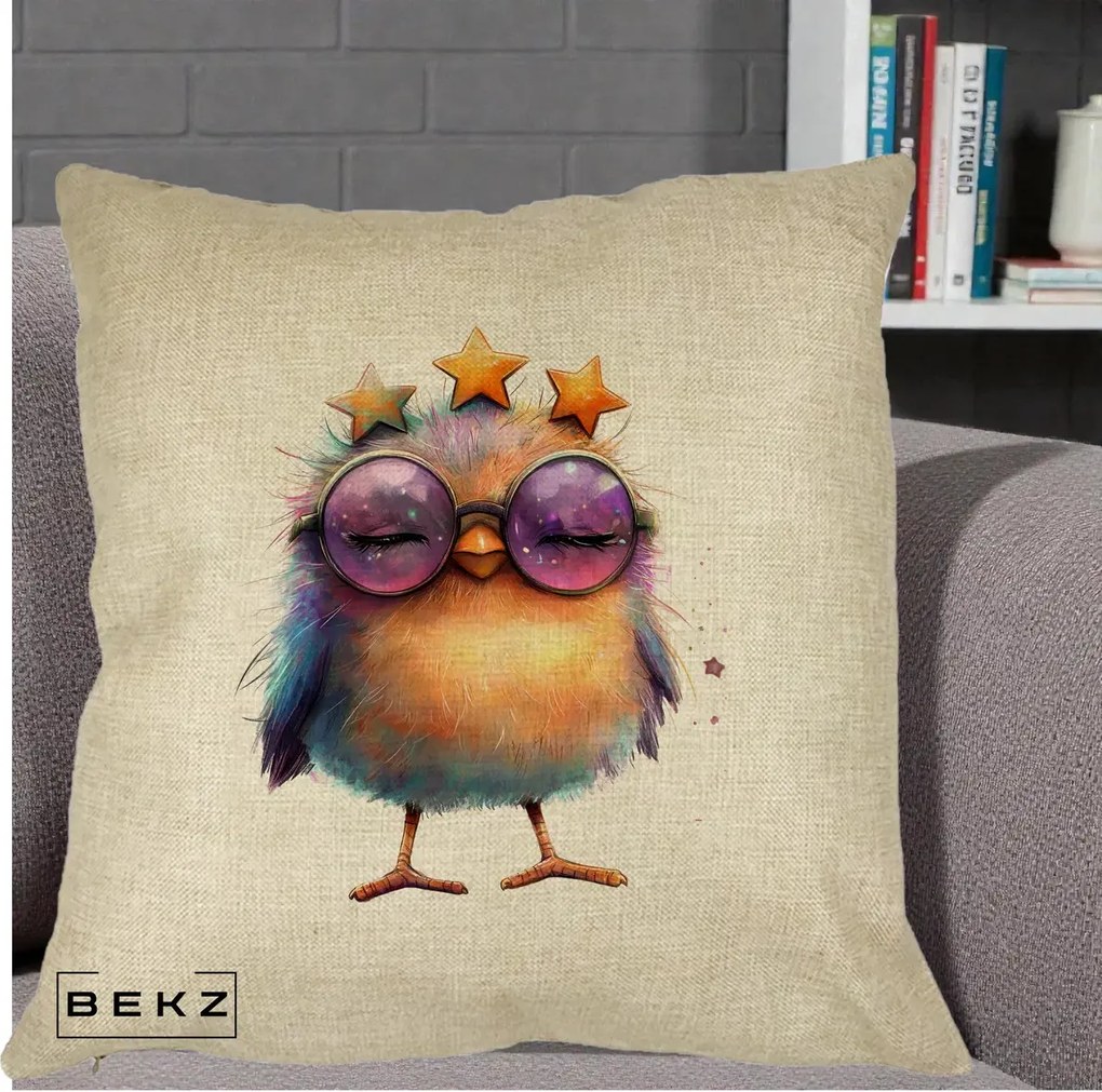 Perna Decorativa Pui Pop Star cu Ochelari Stele Violet, 40x40 cm, Crem, Husa Detasabila, Perna Inclusa, BEKZ®