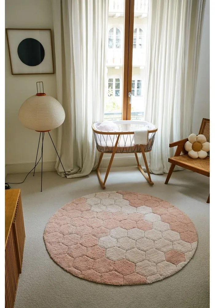 Covor roz deschis lavabil/țesut manual rotund din bumbac ø 140 cm Honeycomb Rose – Lorena Canals