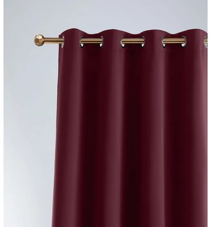 Draperii burgundy cu cercuri 140 x 250 cm