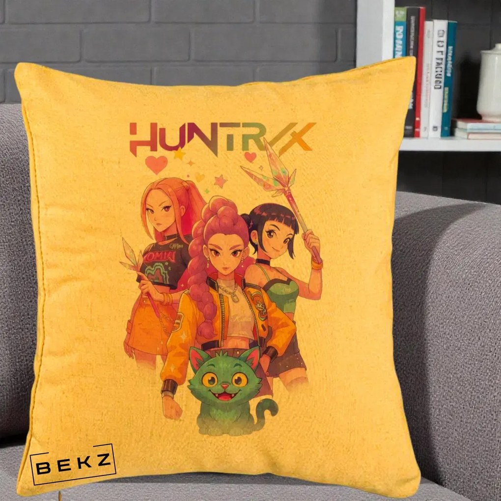 Perna Personalizata K-pop HUNTRX Trio Foto cu Pisica, 40x40 cm, Galben, Husa Detasabila, Perna Inclusa, BEKZ®