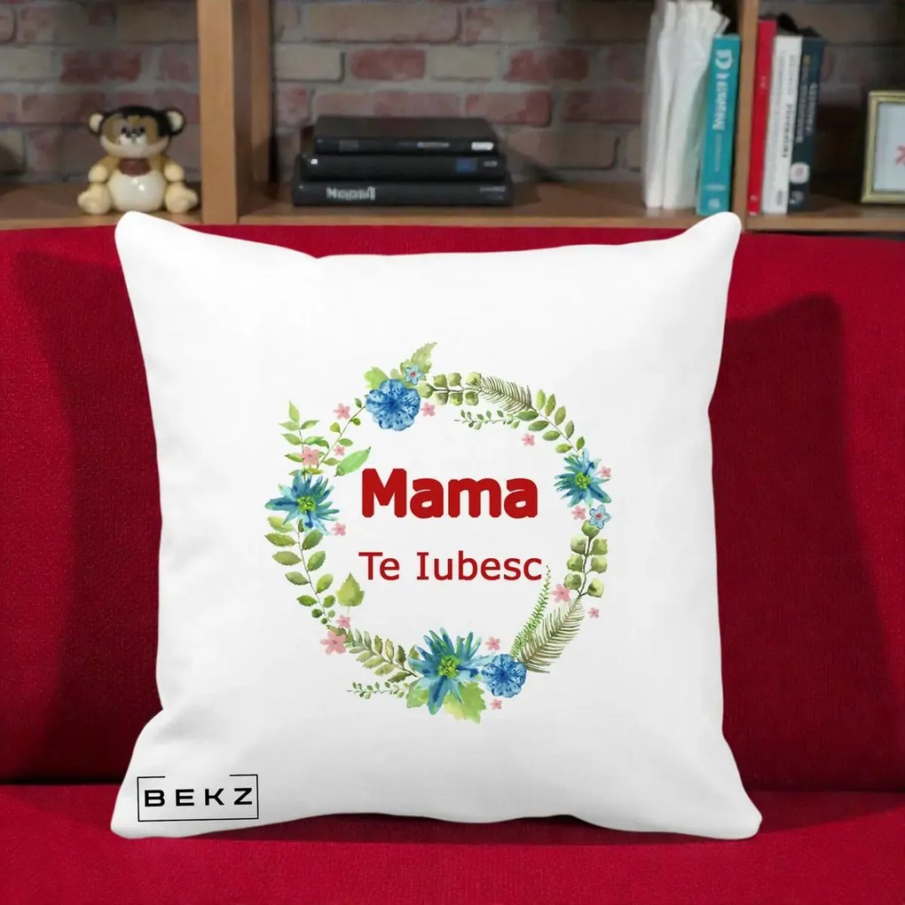 Cadou pentru Mama - Perna Personalizata Mama Te Iubesc Flori Albastre, 40x40 cm, Alba Mata, Husa Detasabila, Perna Inclusa, BEKZ®