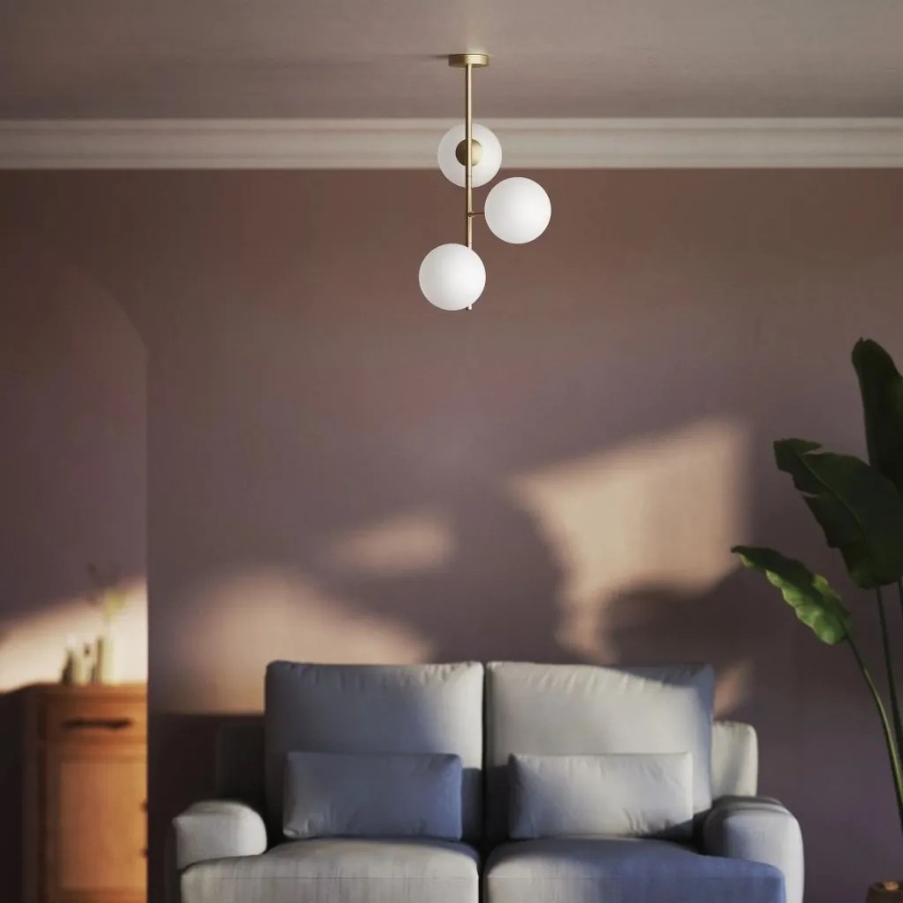 Lustra din alama cu sfere albe din sticla Musa