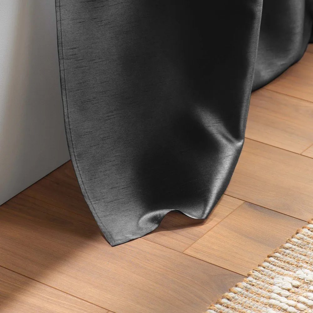 Draperie gri închis din microsatin 140x240 cm Shana – douceur d'intérieur