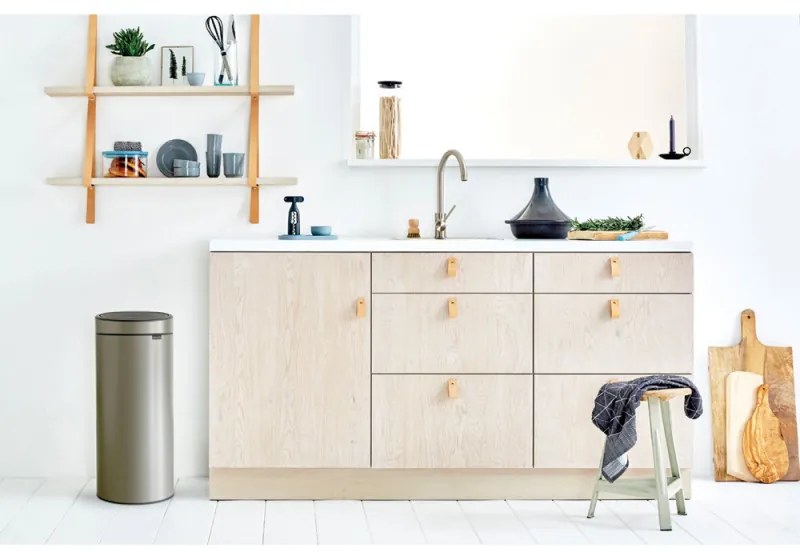 Brabantia Touch Bin New 650007, 30 L, închidere silențioasă și lină, gri