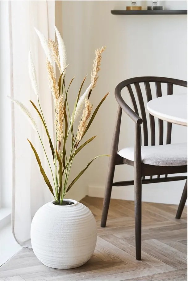 Scaun de dining maro închis cu cotiere din lemn de stejar Agustin – House Nordic