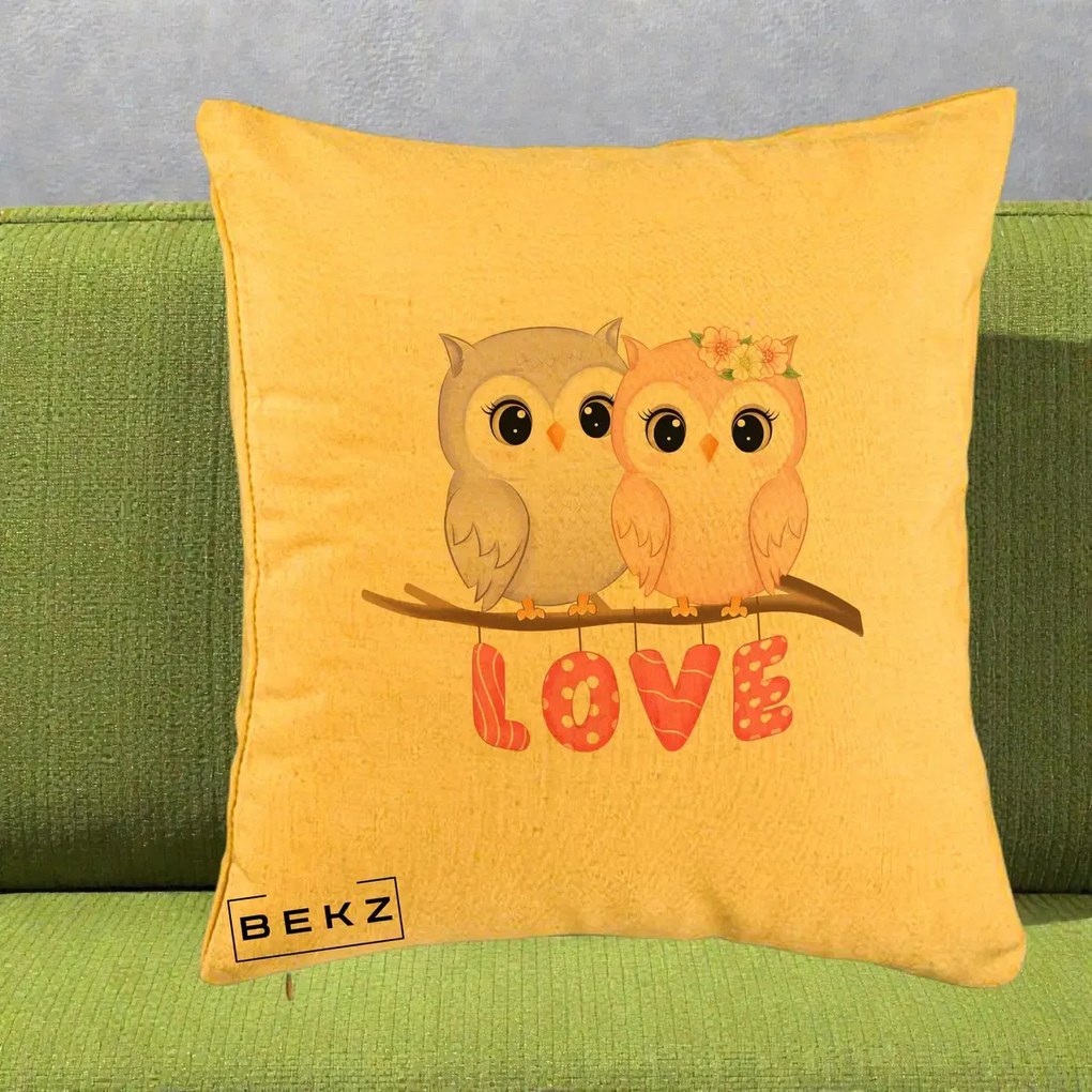 Perna Decorativa Love Bufnite Indragostite pe Crenguta Roz si Mov, 40x40 cm, Galben, Husa Detasabila, Perna Inclusa, BEKZ®