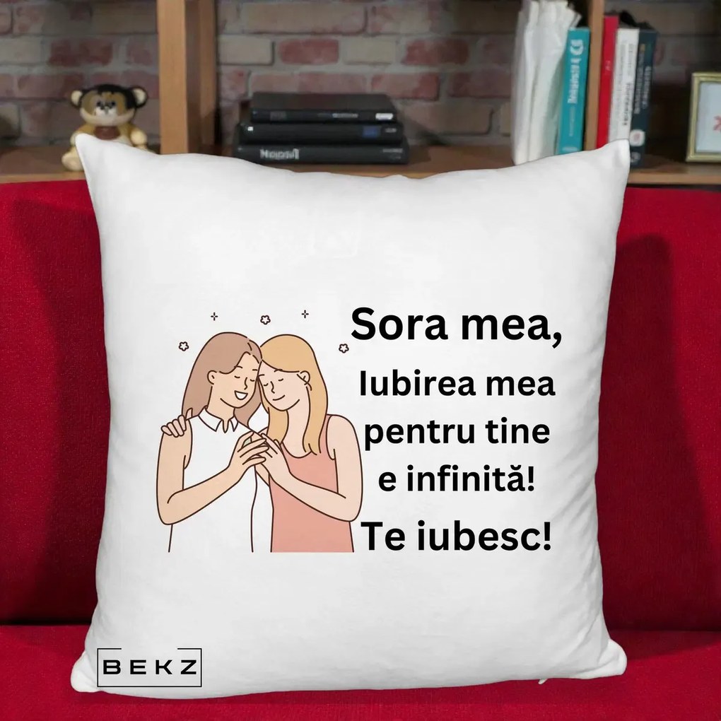 Cadou pentru Sora - Perna Personalizata Sora Mea Te Iubesc Imbratisare cu Sclipiri, 40x40 cm, Alb Pufos, Husa Detasabila, Perna Inclusa, BEKZ®